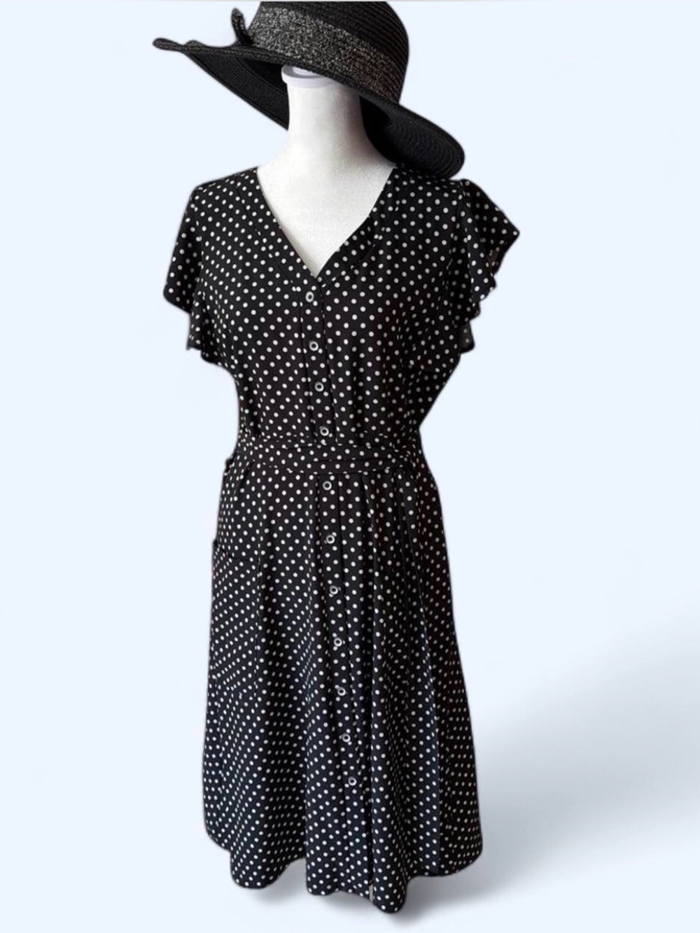 Women’s tailored black and white polka-dot button down retro dress. Size 7